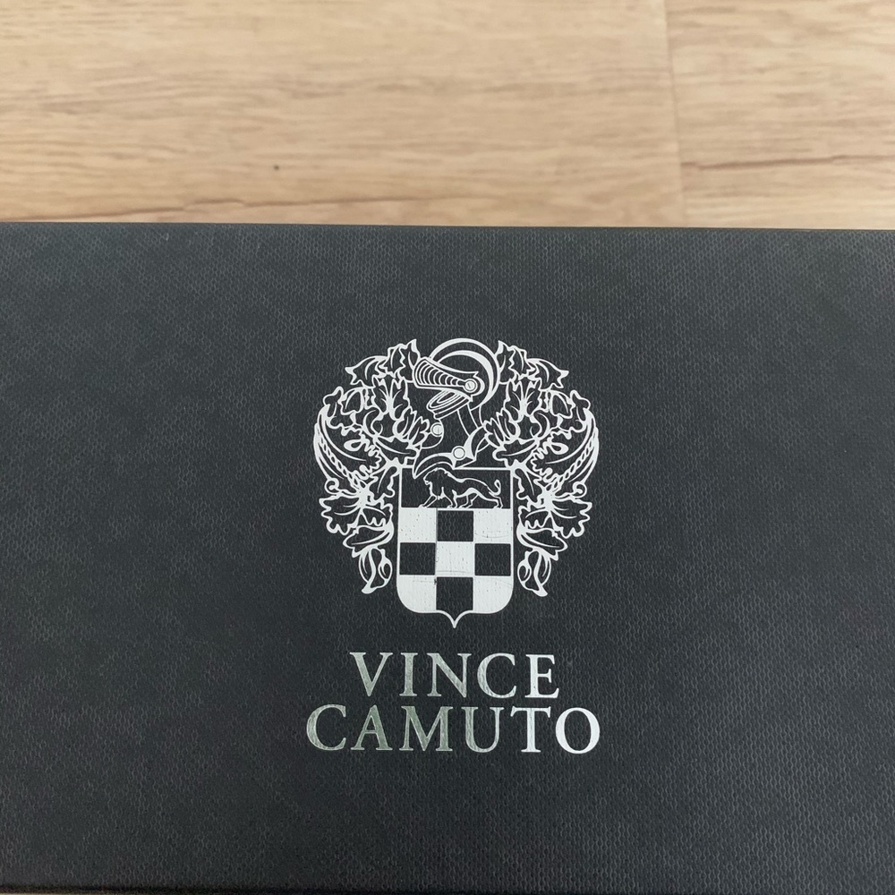 New Vince Camuto Blue Ballet Flats. Size 5 - Picture 3 of 8